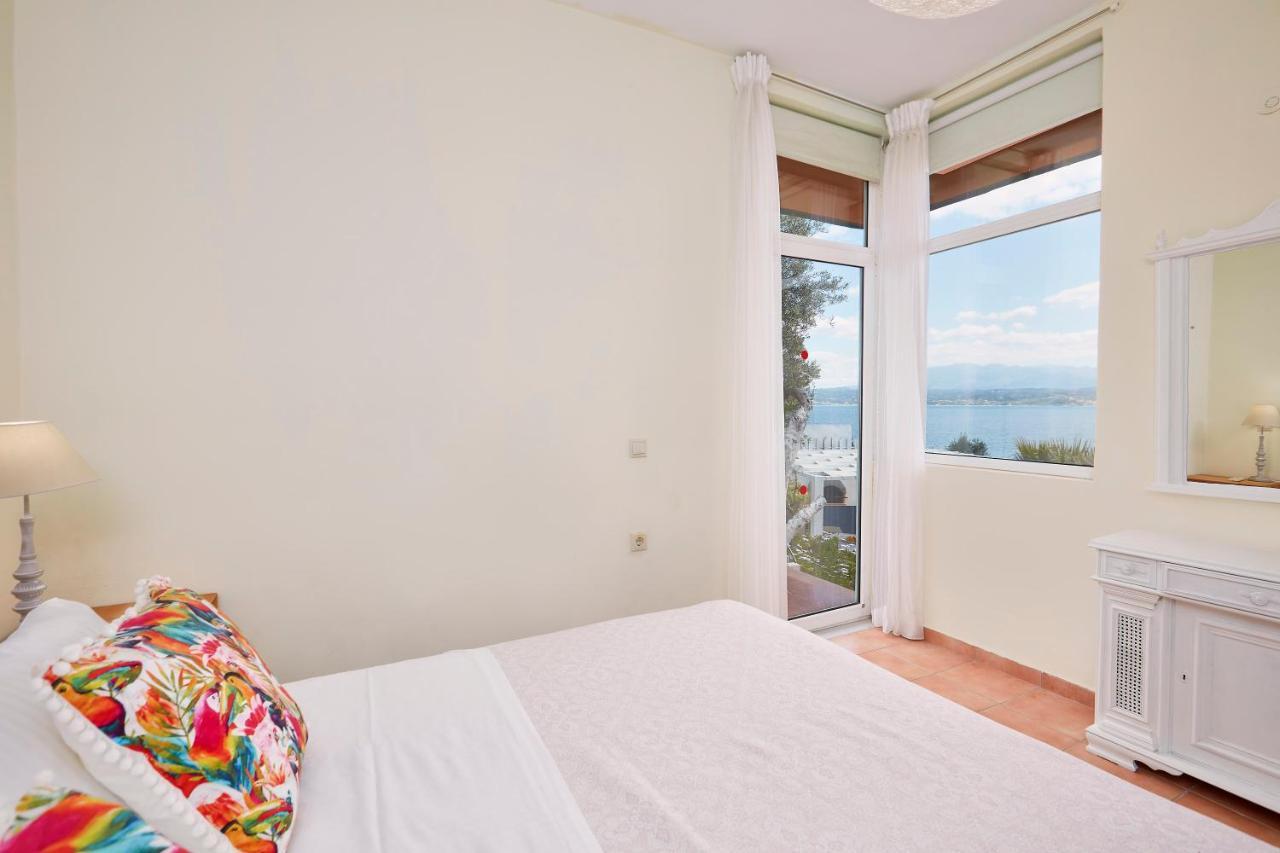 Seafront Villa Longobardi ハニア エクステリア 写真